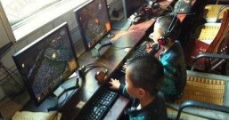 小时候和邻居讨论游戏,已经过去16年了