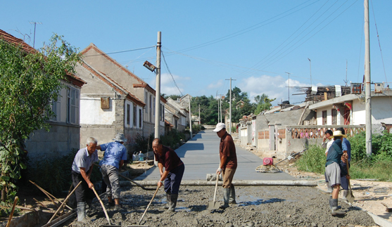 农村在修水泥路