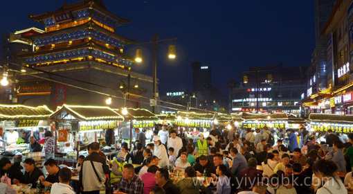 五一劳动节，出去旅游的人非常多！www.yiyingbk.com